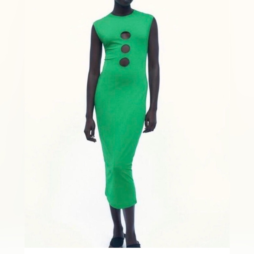NWT Zara cut-out dress
Size L